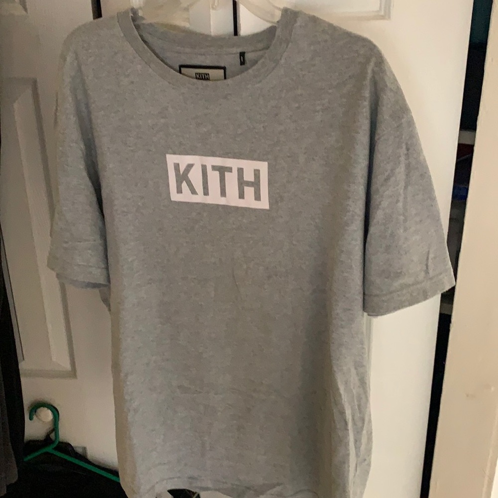 Kith tee shirt xl